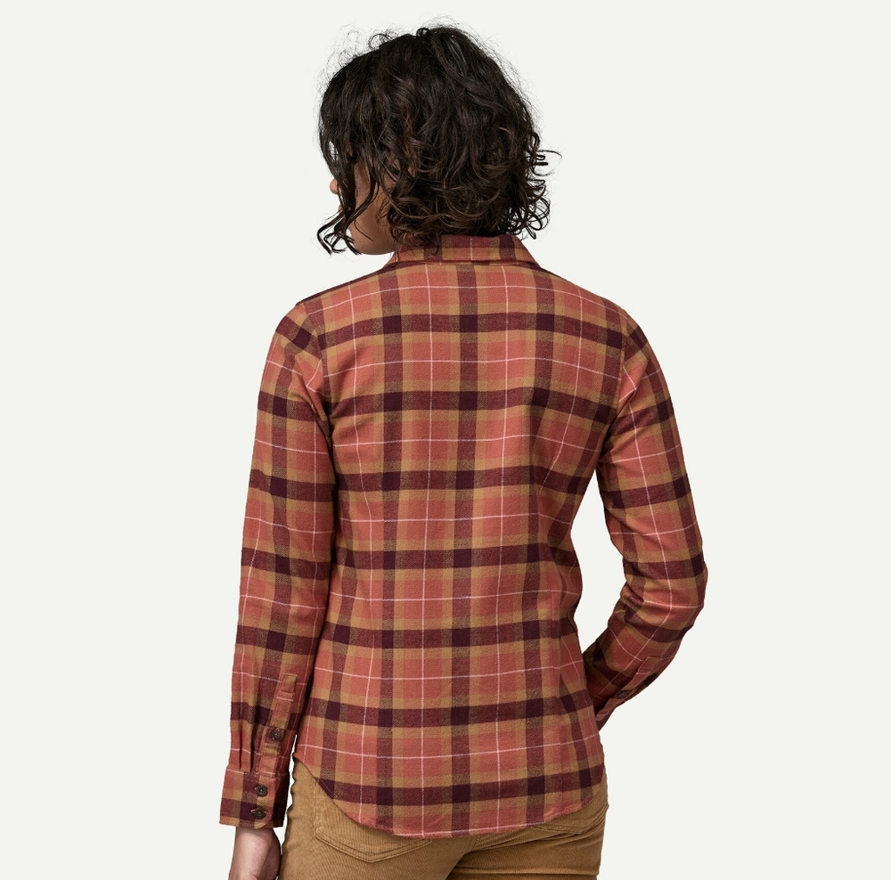 Patagonia Womens LS Organic Cotton Midweight Fjord Flannel NWT Size XS (Burl Red - Picture 2 of 15